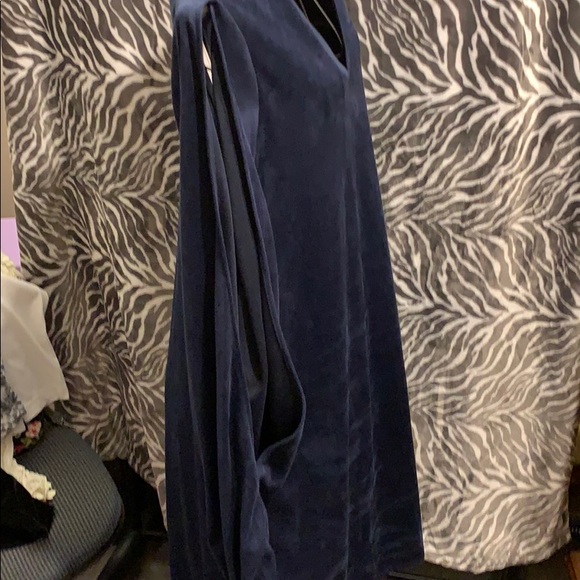 🌸SALE🌸 🆕Cato Dress - Picture 4 of 5